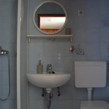 בית נופש Granny Angela's House *