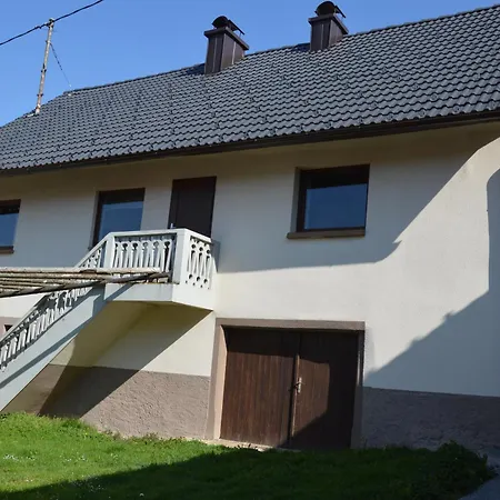 Granny Angela's House גרוסופליה