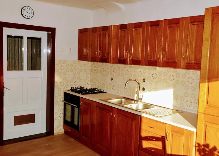 Granny Angela's House בית נופש *