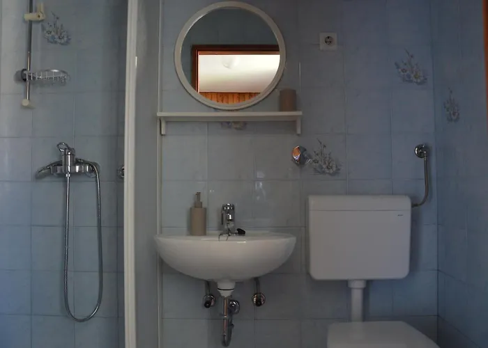 בית נופש Granny Angela's House *