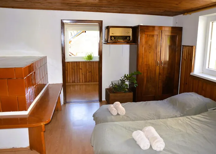 Granny Angela's House גרוסופליה